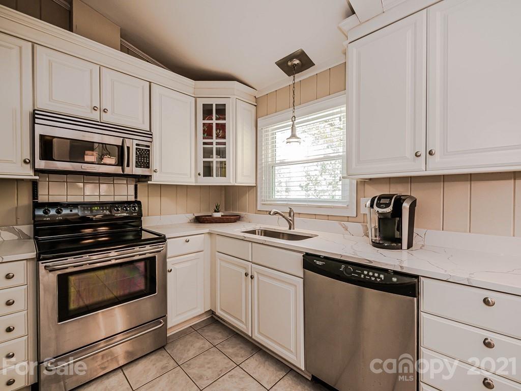 1826 Wensley Drive Charlotte NC 28210