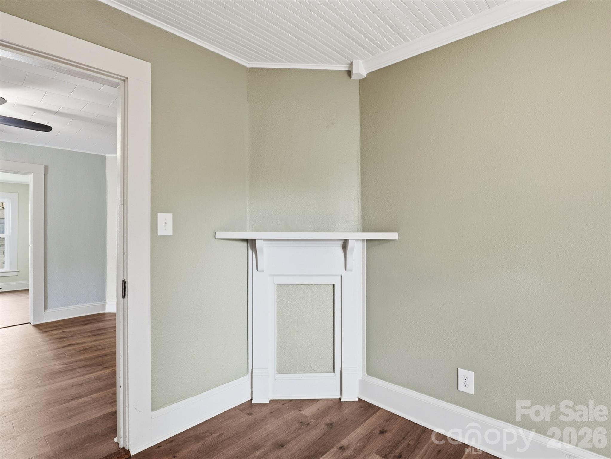 61 27th Street NW Hickory NC 28601