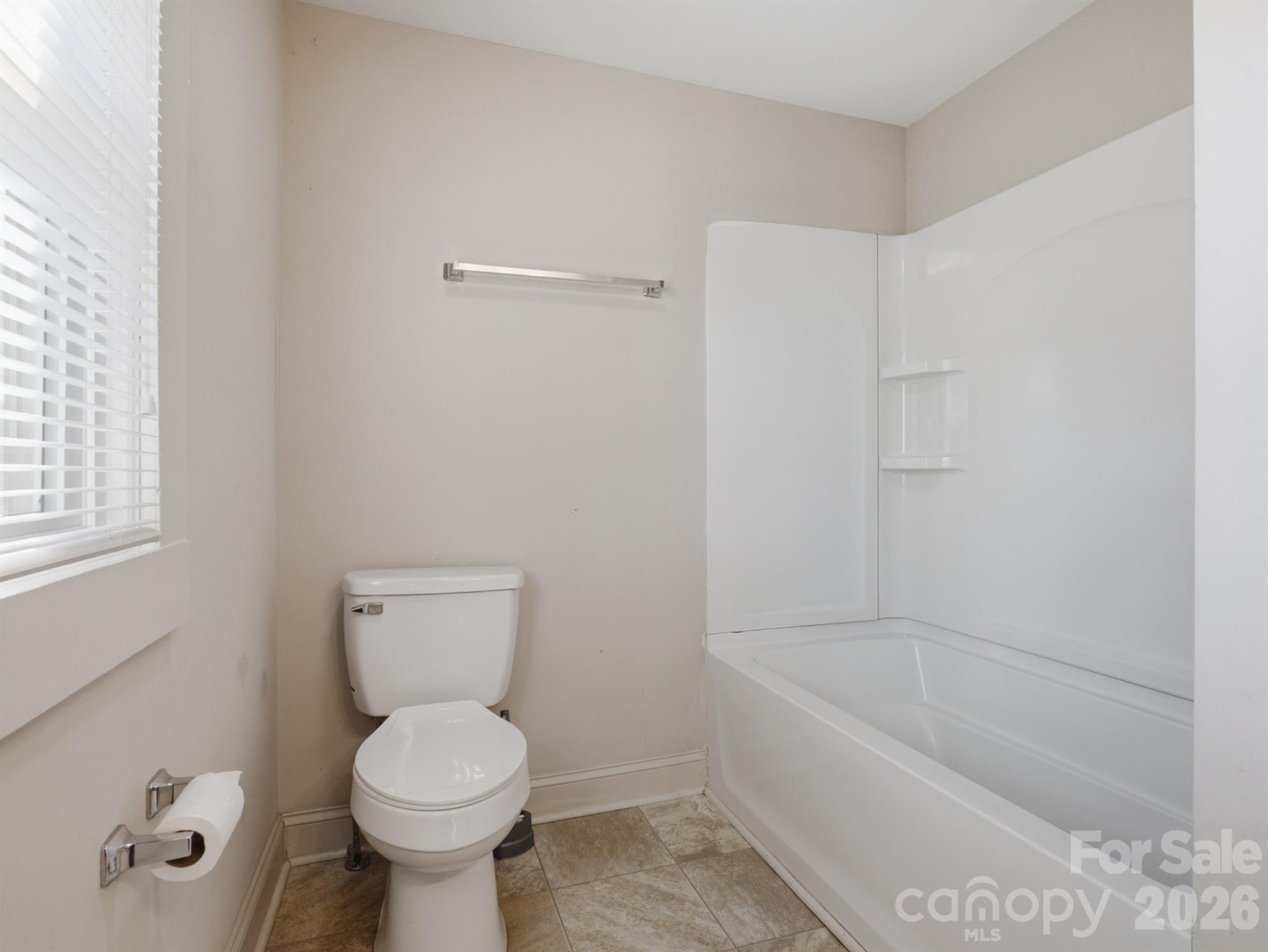61 27th Street NW Hickory NC 28601