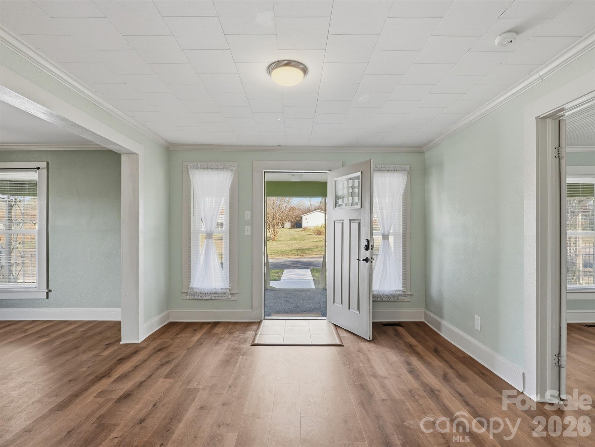 61 27th Street NW Hickory NC 28601