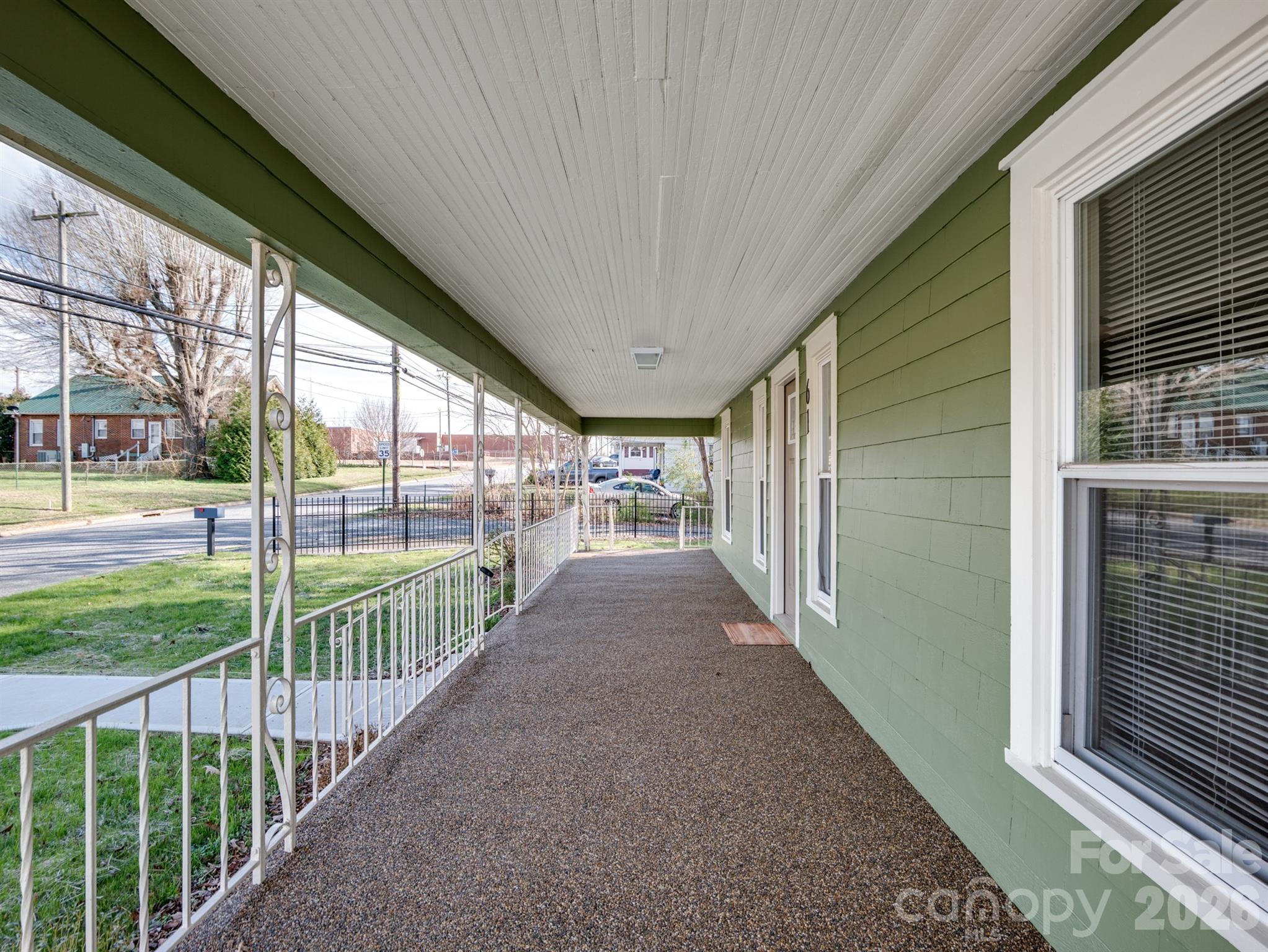 61 27th Street NW Hickory NC 28601