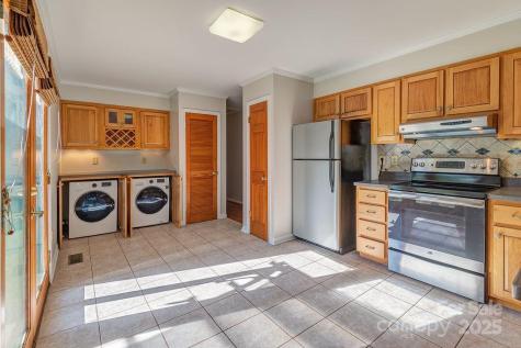 9 Guinevere Court Asheville NC 28806