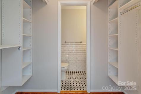 9 Guinevere Court Asheville NC 28806