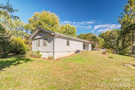 9 Guinevere Court Asheville NC 28806