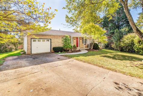 9 Guinevere Court Asheville NC 28806