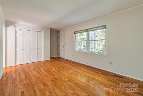 9 Guinevere Court Asheville NC 28806