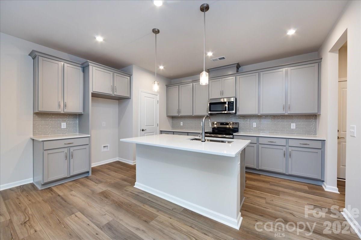 8430 Discovery Lane Charlotte NC 28216
