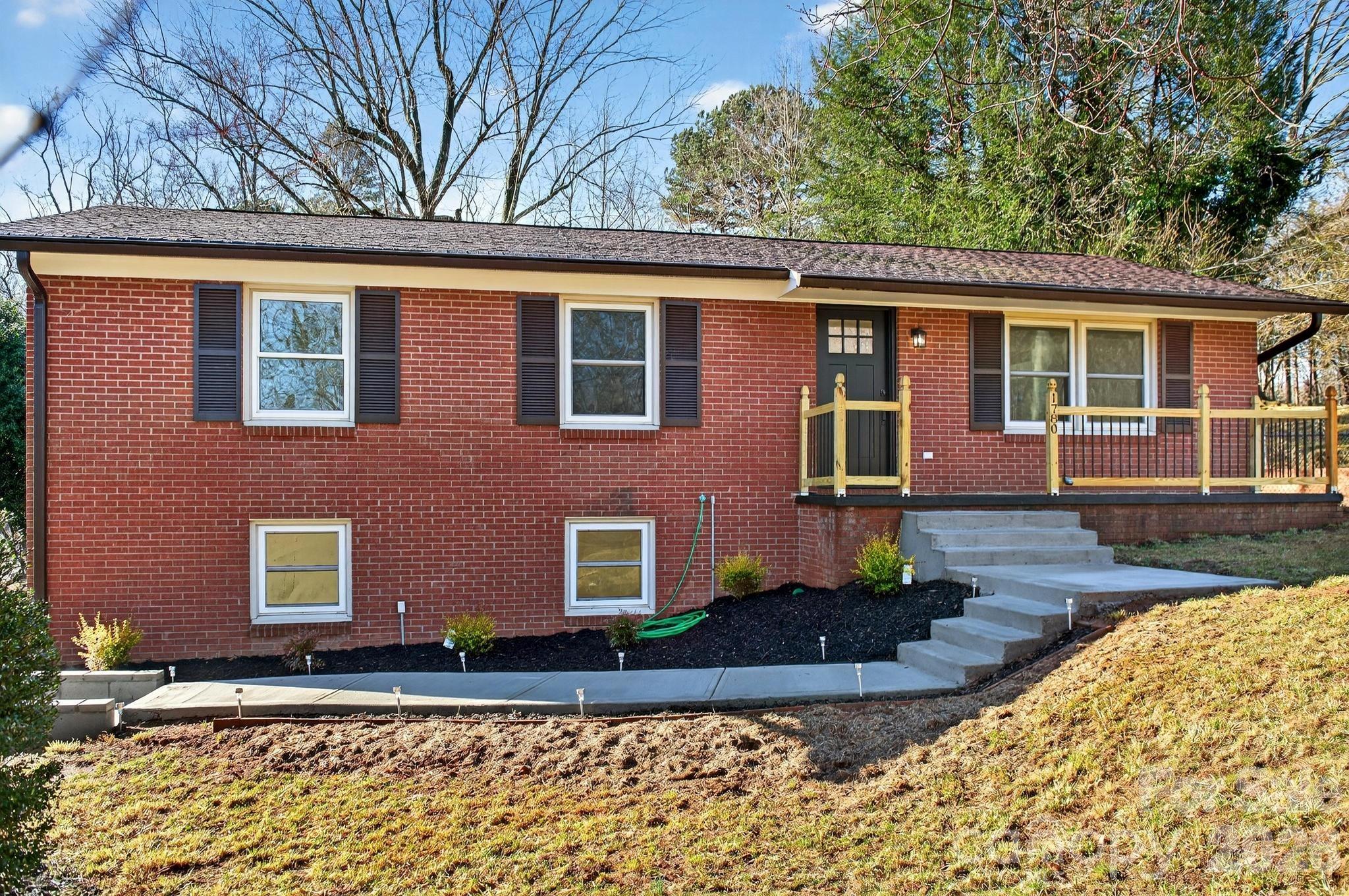 1780 NE 23rd Avenue Lane NE Hickory NC 28601