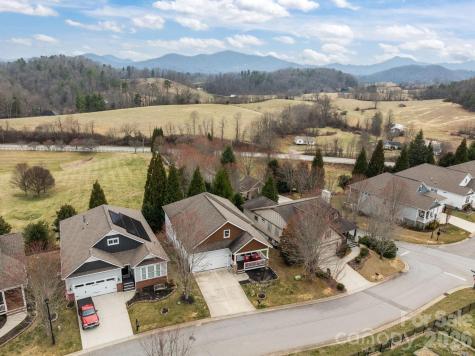 3 Dreambird Drive Leicester NC 28748