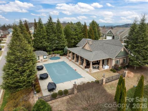 3 Dreambird Drive Leicester NC 28748