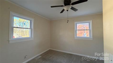 513 Holly Street Dallas NC 28034