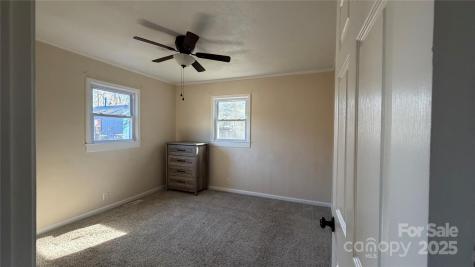 513 Holly Street Dallas NC 28034