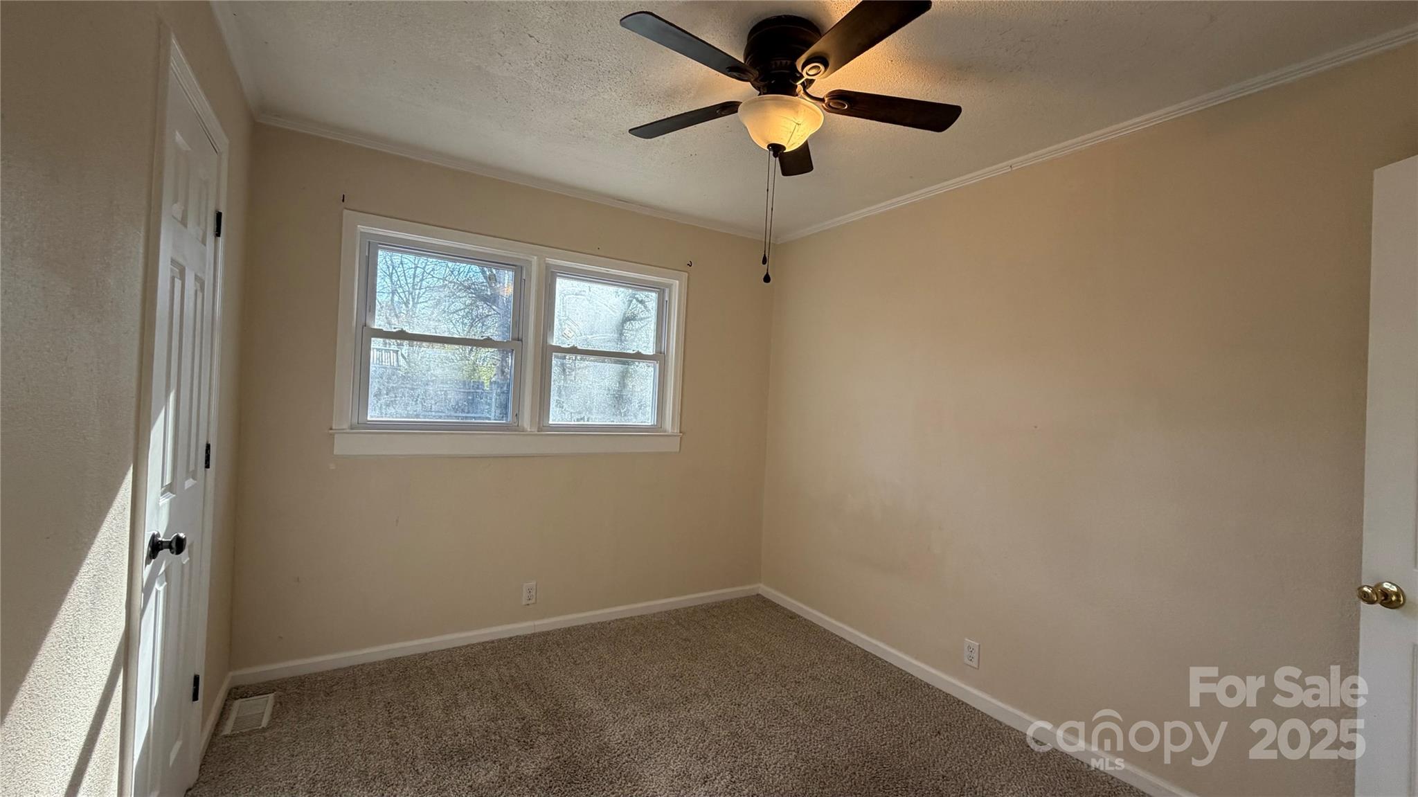513 Holly Street Dallas NC 28034