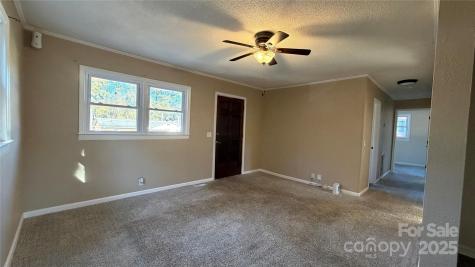 513 Holly Street Dallas NC 28034