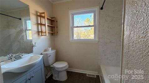 513 Holly Street Dallas NC 28034