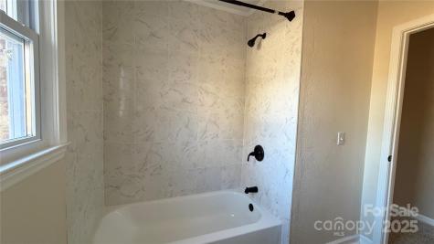 513 Holly Street Dallas NC 28034