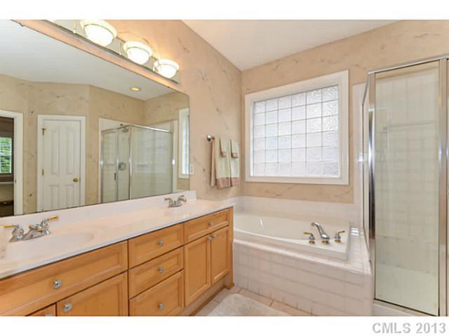 8914 Magnolia Heights Court Charlotte NC 28270