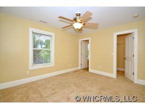 22 Cross Place Asheville NC 28801