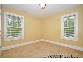 22 Cross Place Asheville NC 28801