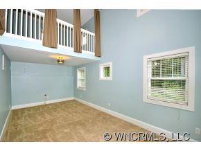22 Cross Place Asheville NC 28801