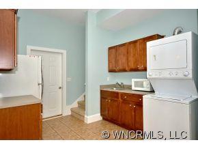 22 Cross Place Asheville NC 28801