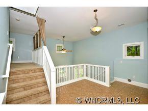 22 Cross Place Asheville NC 28801