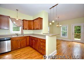 22 Cross Place Asheville NC 28801