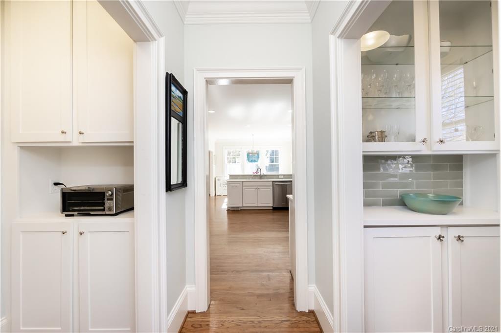 2307 Crescent Avenue Charlotte NC 28207