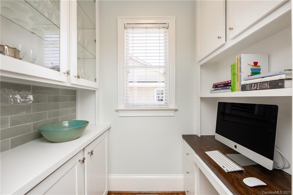 2307 Crescent Avenue Charlotte NC 28207