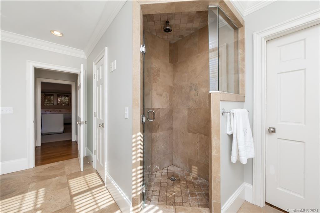 2307 Crescent Avenue Charlotte NC 28207