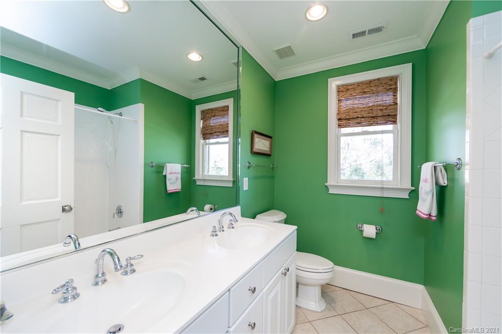 2307 Crescent Avenue Charlotte NC 28207
