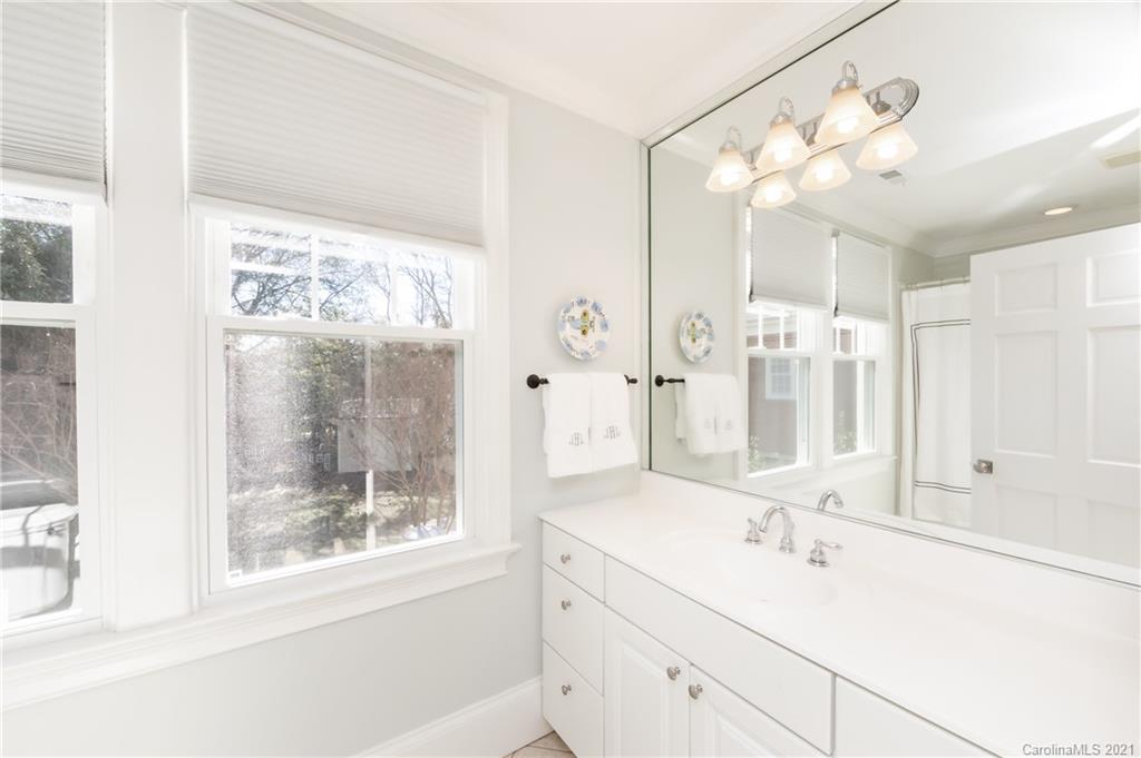 2307 Crescent Avenue Charlotte NC 28207