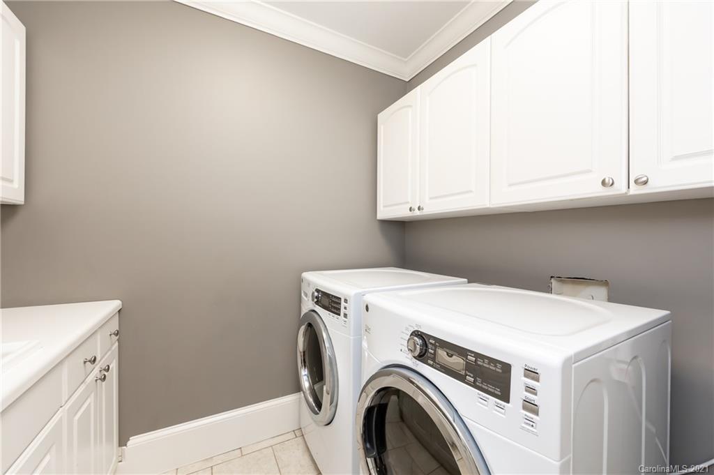 2307 Crescent Avenue Charlotte NC 28207