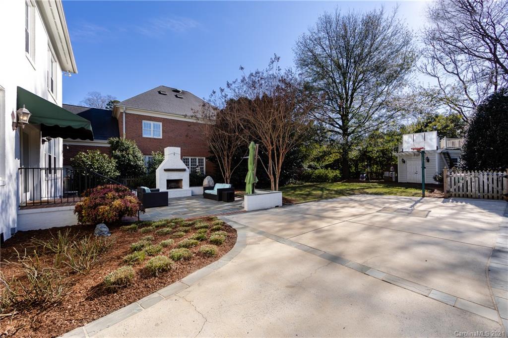 2307 Crescent Avenue Charlotte NC 28207