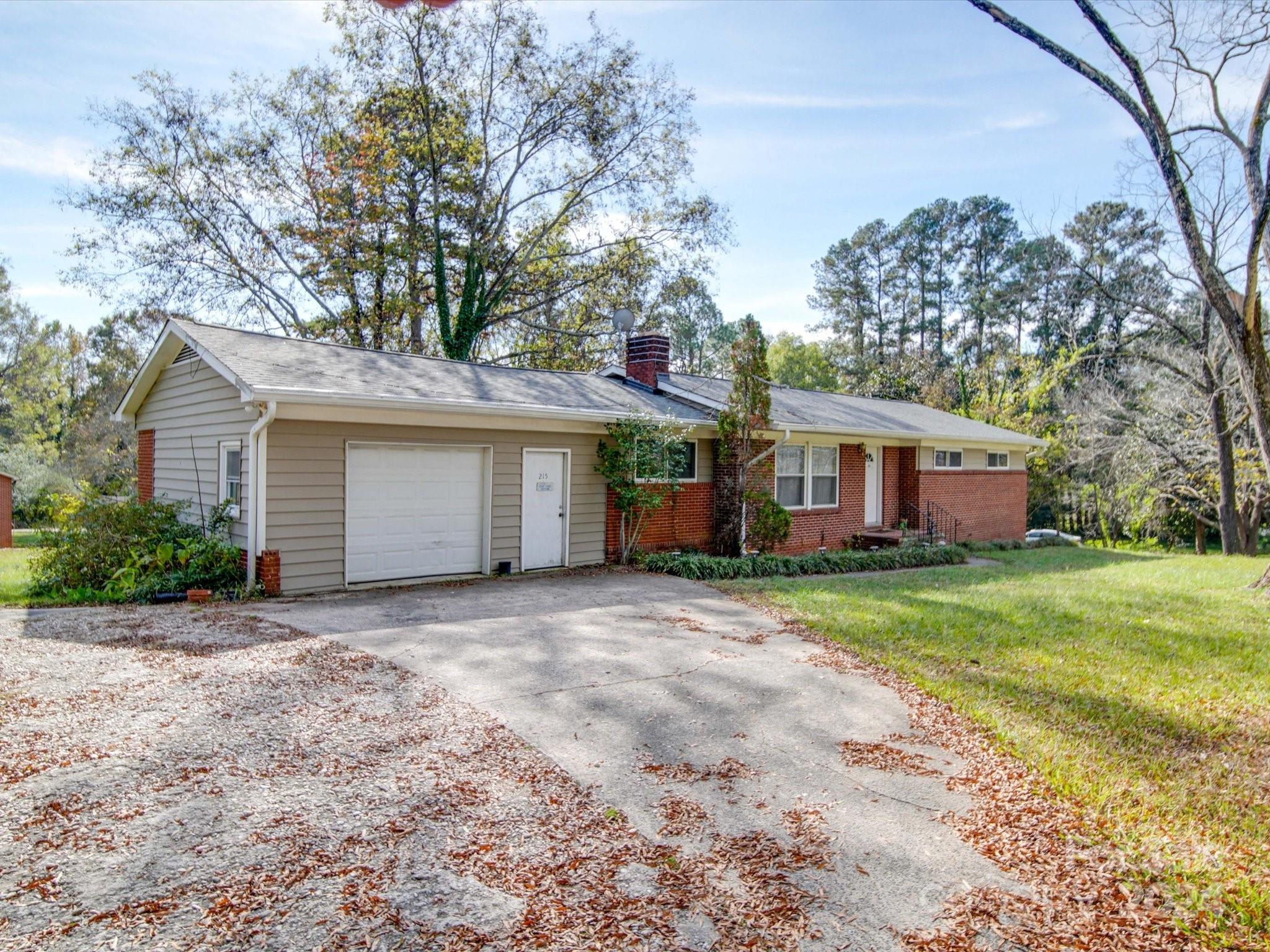 215 Mellwood Drive Charlotte NC 28214