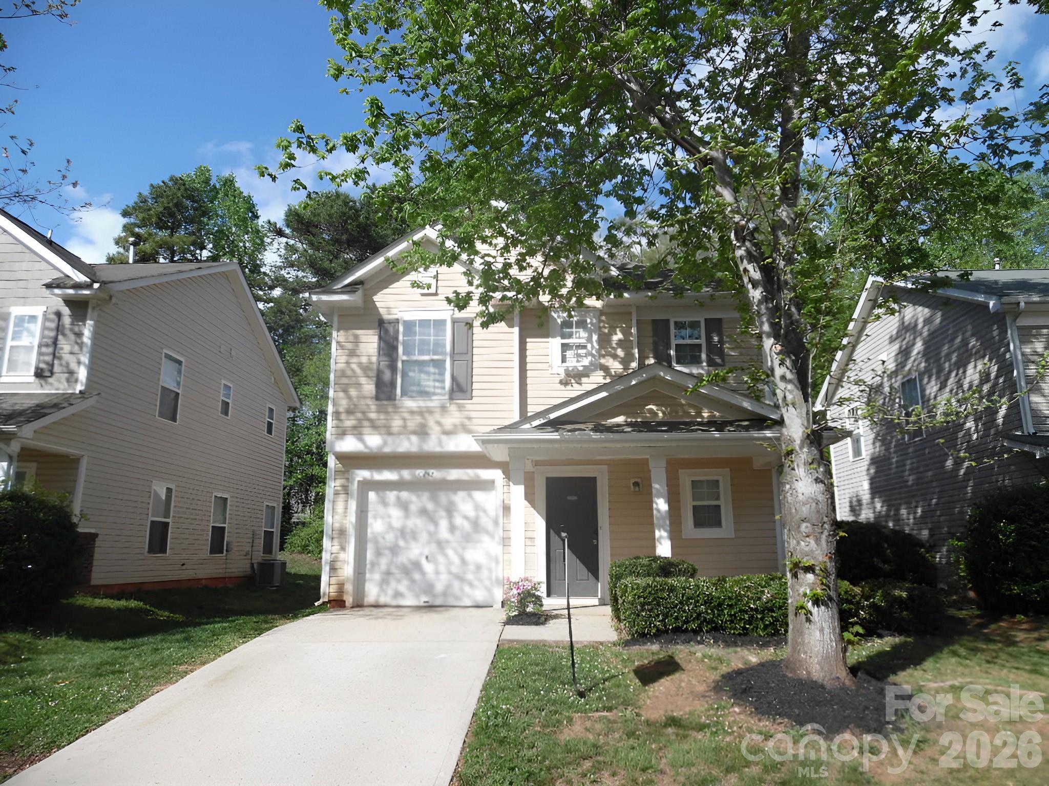 10242 Hugue Way Charlotte NC 28214