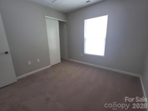 10242 Hugue Way Charlotte NC 28214