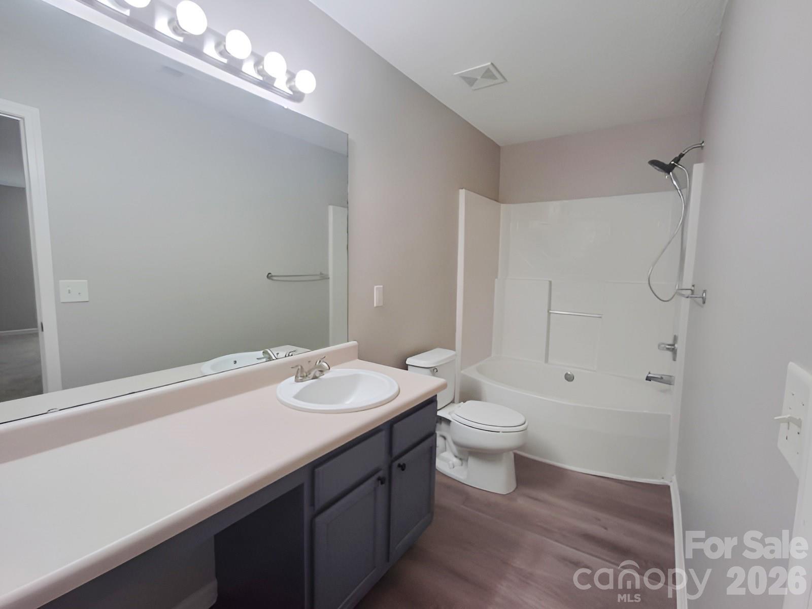 10242 Hugue Way Charlotte NC 28214