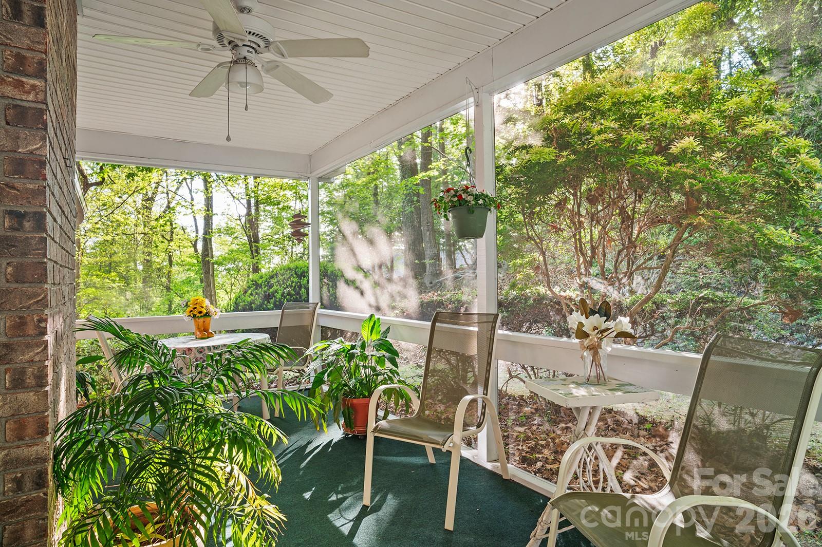 12 Steeplechase Court Hendersonville NC 28791