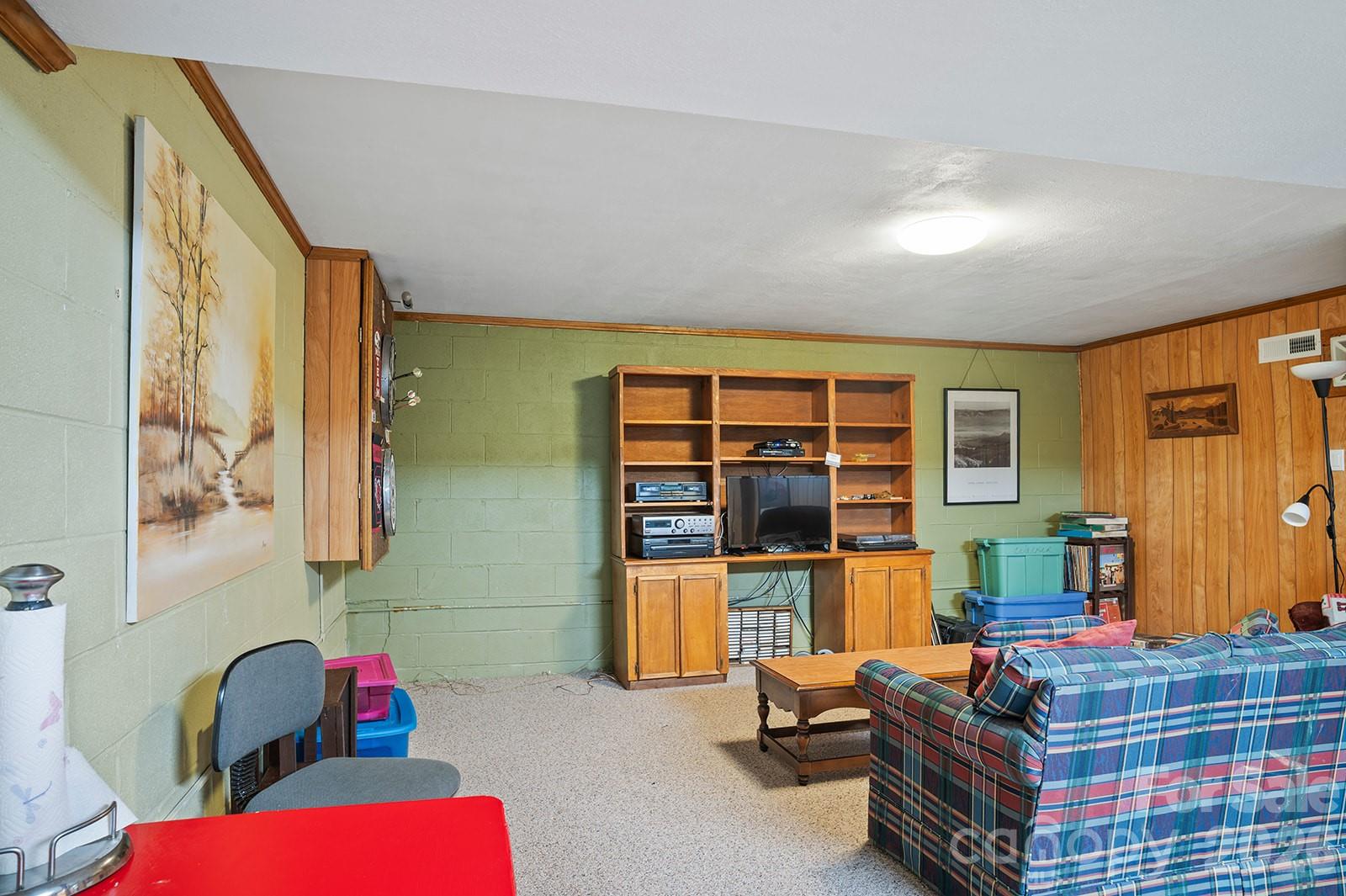 12 Steeplechase Court Hendersonville NC 28791