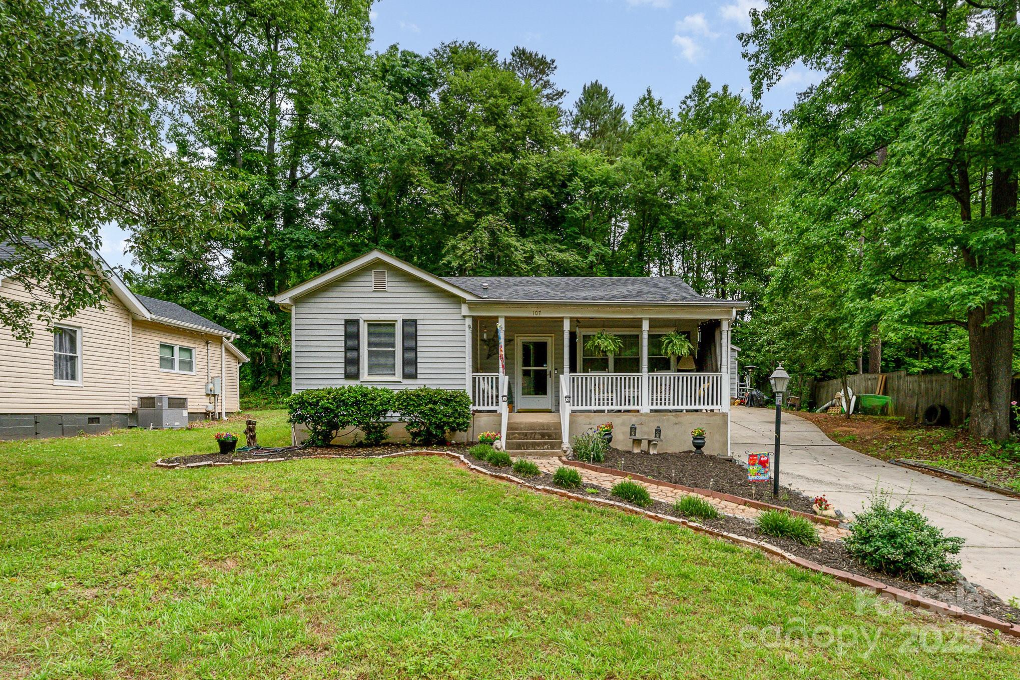 107 Oakland Road Belmont NC 28012