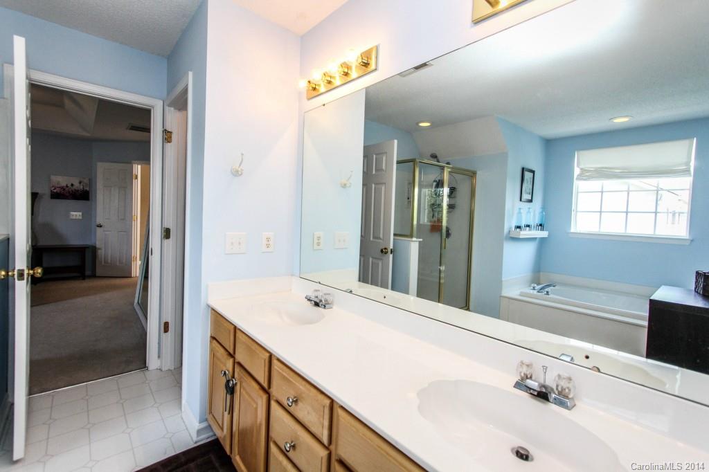 9837 Dauphine Drive Charlotte NC 28216