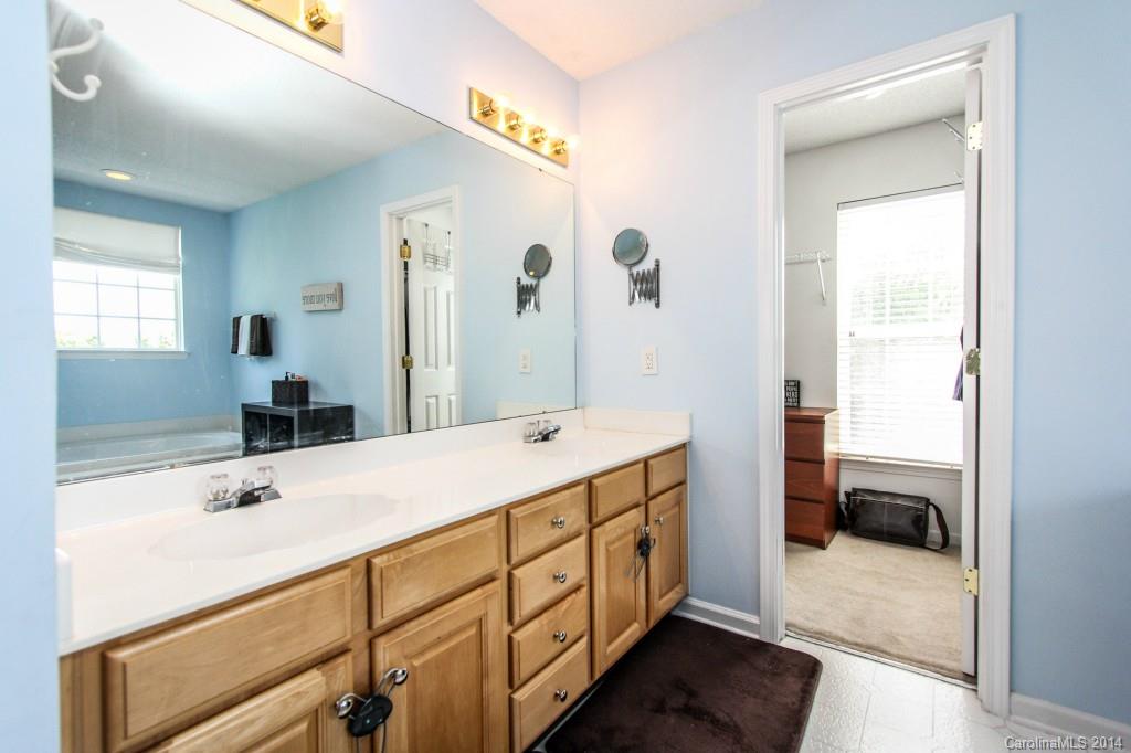 9837 Dauphine Drive Charlotte NC 28216