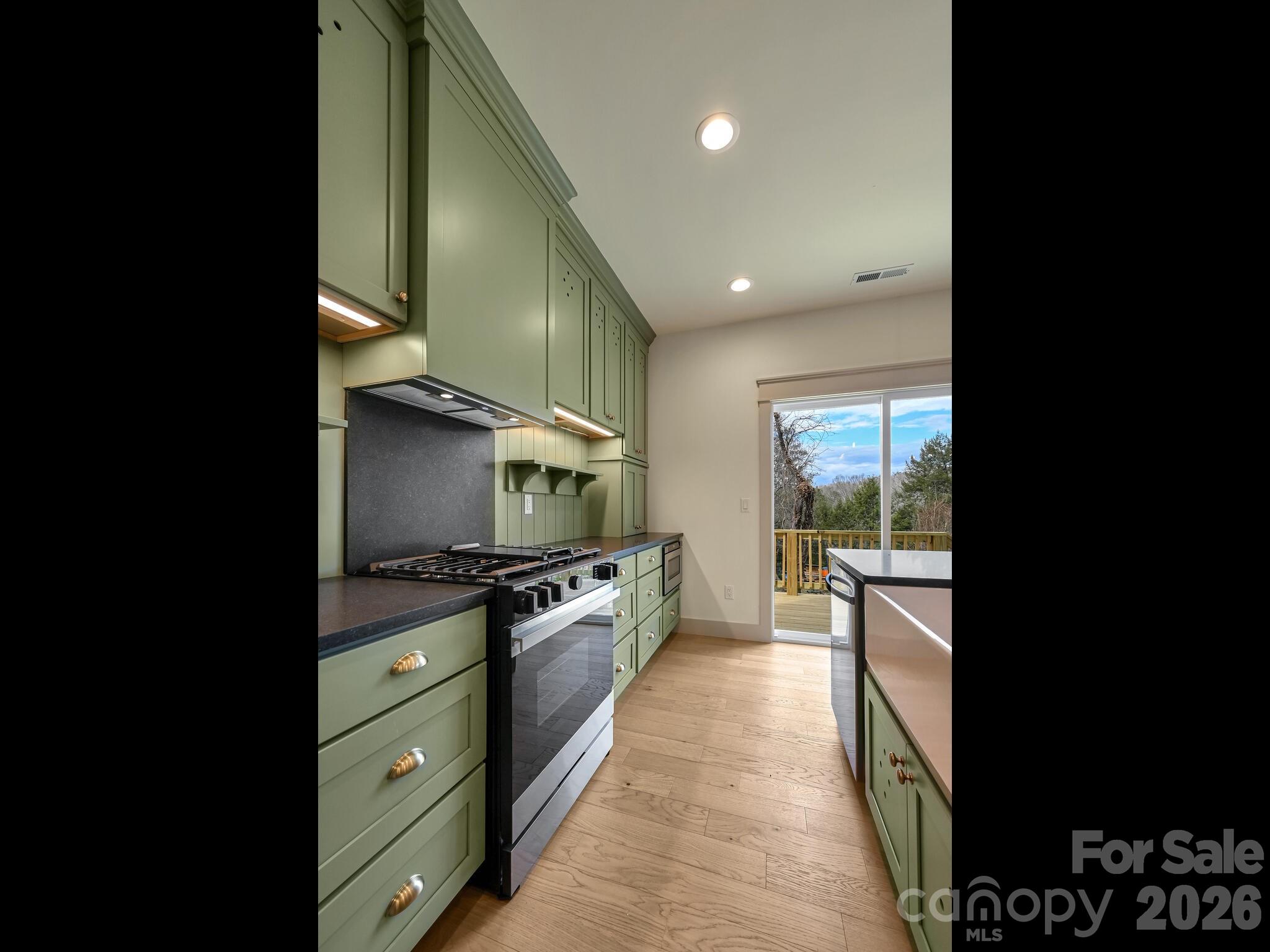 99 Arco Road Asheville NC 28805