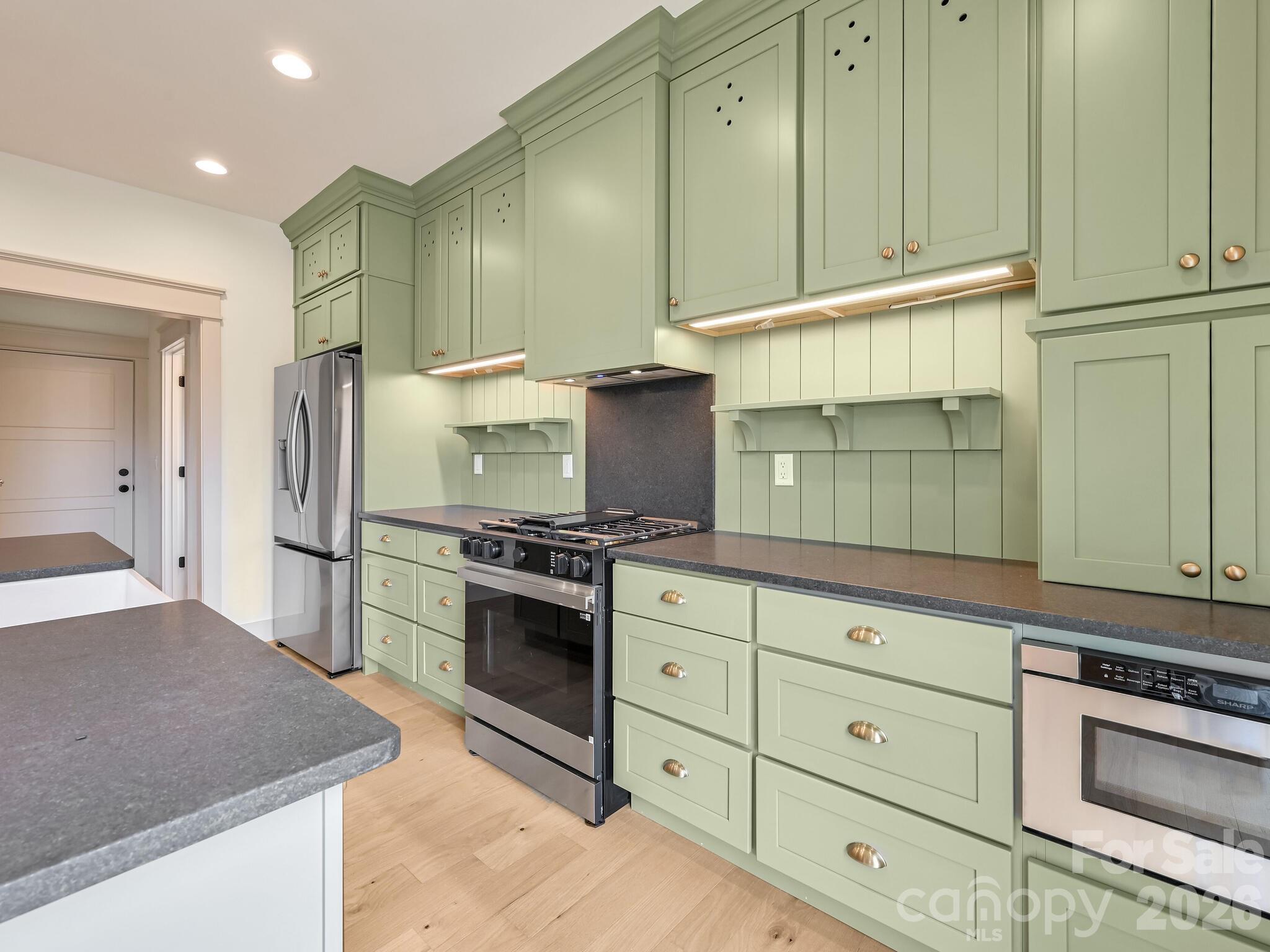 99 Arco Road Asheville NC 28805