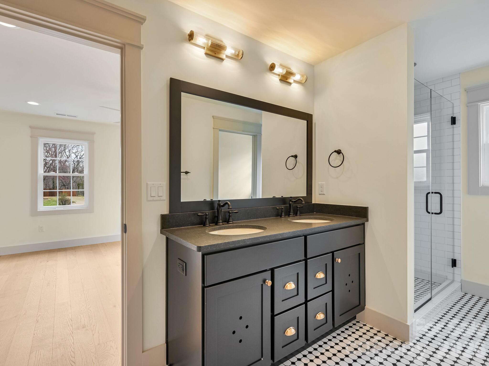 99 Arco Road Asheville NC 28805