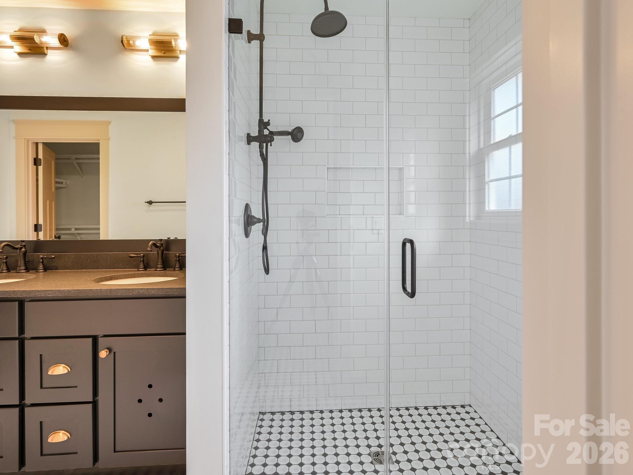 99 Arco Road Asheville NC 28805