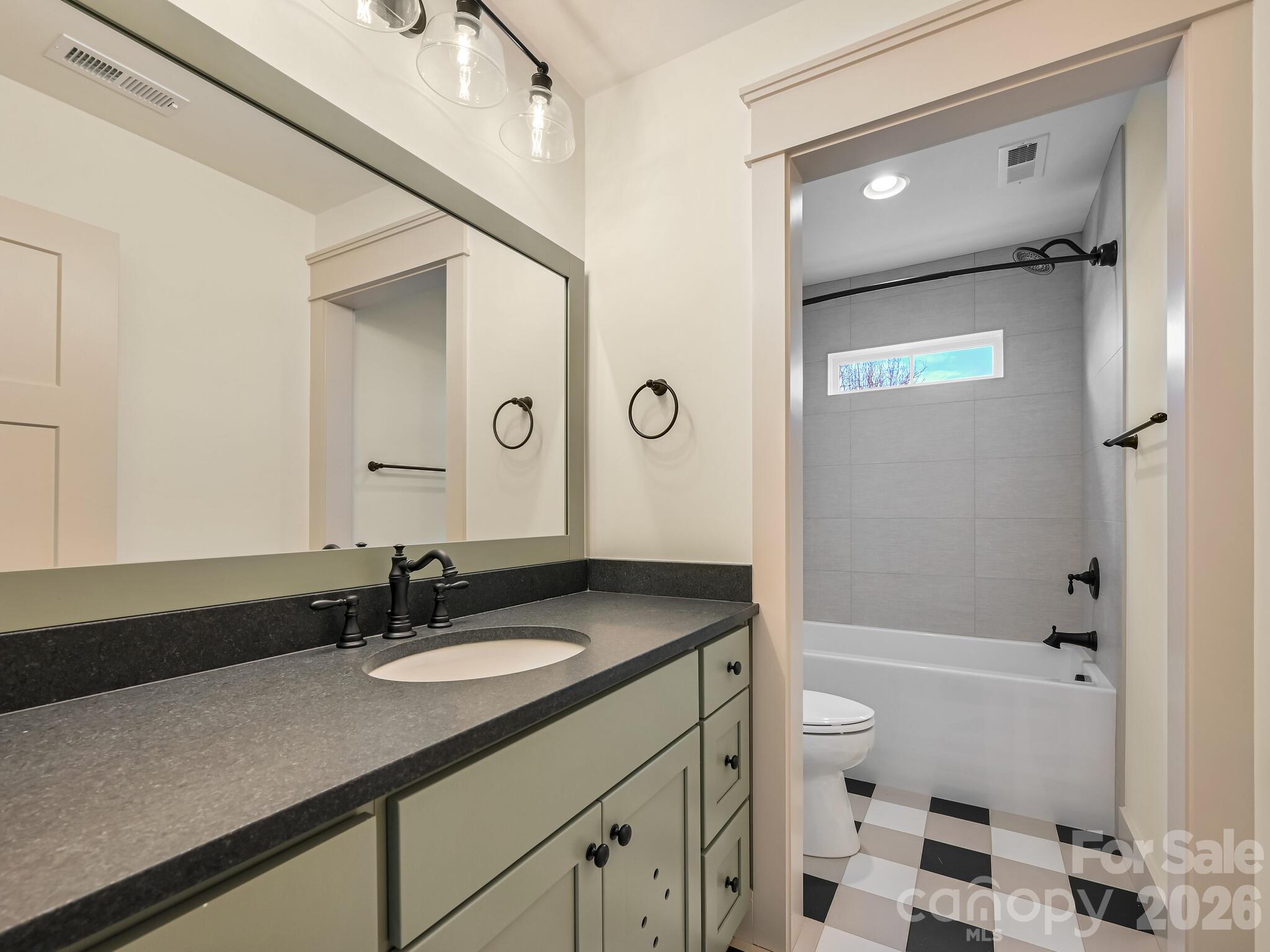 99 Arco Road Asheville NC 28805