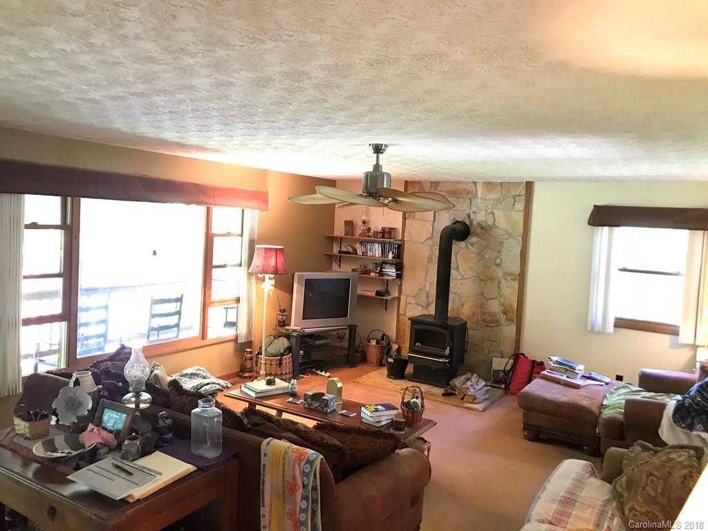 2138 Highway 197 Road Bakersville NC 28705