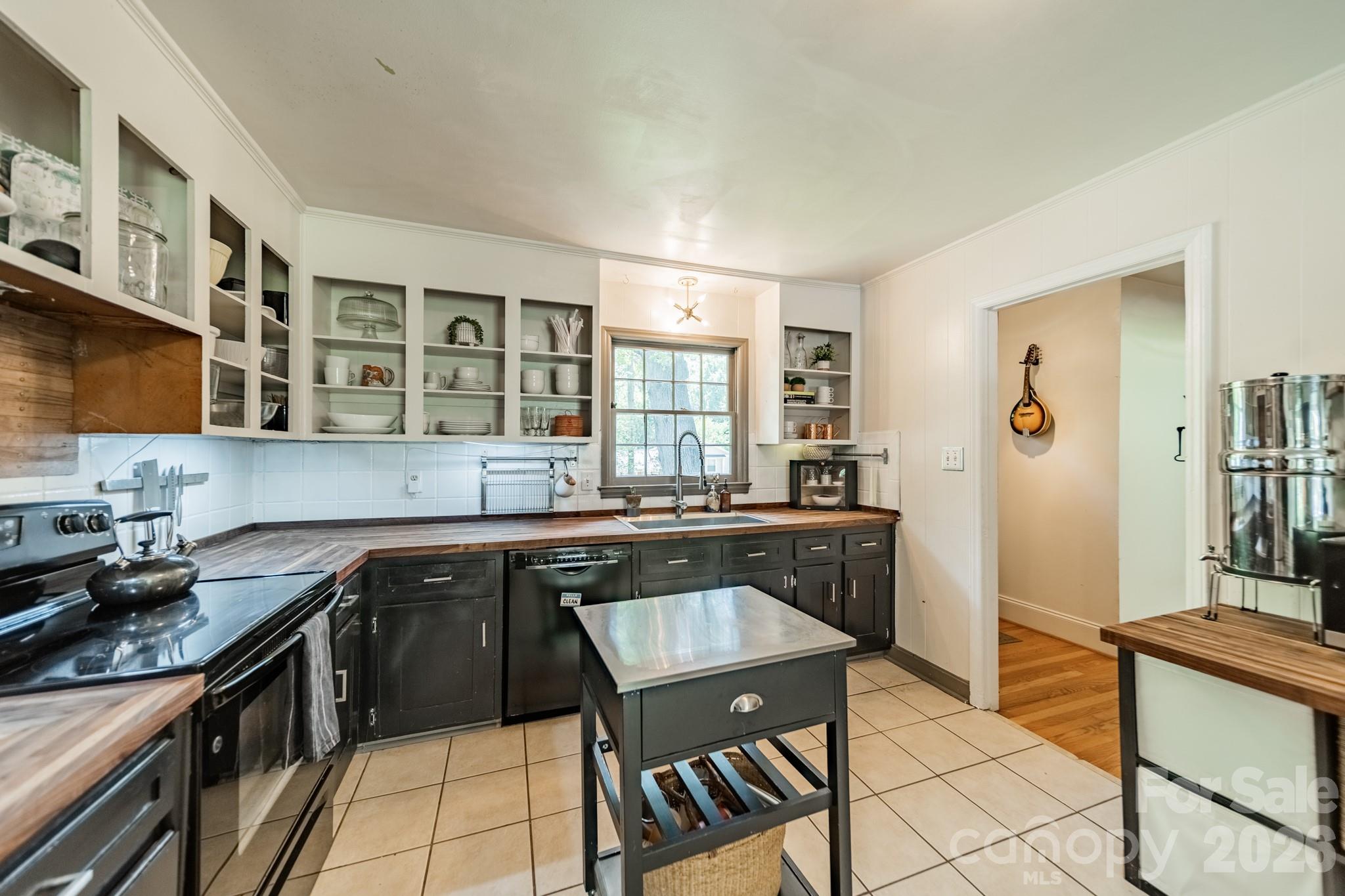 7116 Sherbourne Drive Charlotte NC 28210